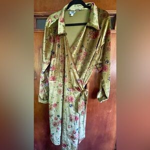 Floral Velvet wrap dress from Unique Vintage. Size 2x/18